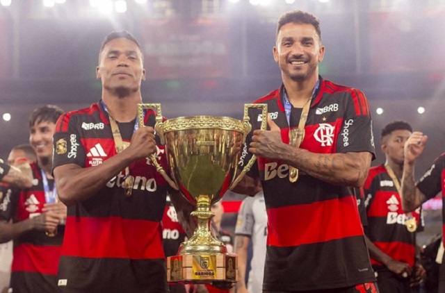 Convocações tiram dez jogadores do Flamengo para rodada do Brasileirão
