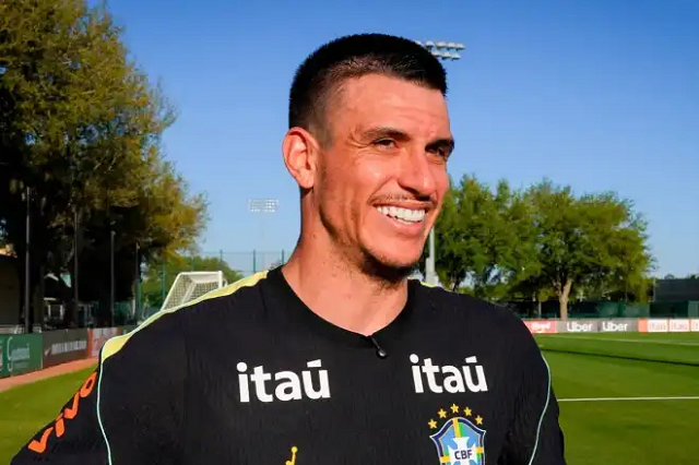 Zagueiro revela time do coração antes da Copa do Mundo