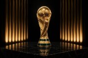 Taça da Copa do Mundo é feita de ouro e malaquita e pesa mais de 6 quilos