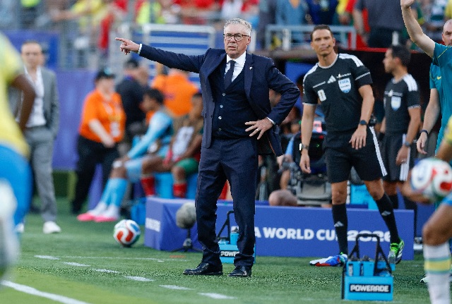 CBF limita atividades da seleção depois  de estreia com empate