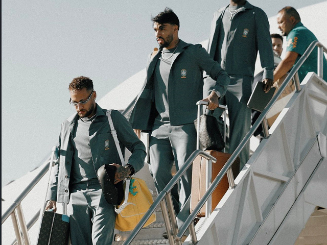 Seleção desembarca nos EUA e inicia preparação para a Copa