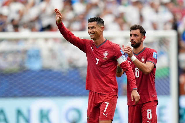 Cristiano ronaldo responde aos críticos em vitória por 5 a 0: ‘Estou de volta’