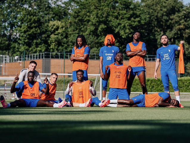 França enfrenta tensões antes da Copa do Mundo