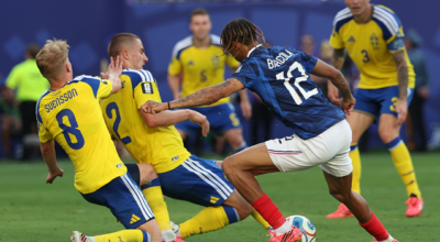 Mbappé brilha, França goleia a Suécia e avança às oitavas da Copa do Mundo