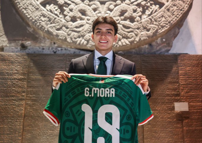 Aos 17 anos, Gilberto Mora surge como joia do México para a Copa