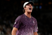 João Fonseca faz história e vAi às quartas em Roland Garros