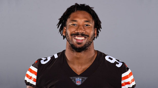 nfl: Rams acertam contratação de Myles Garrett em troca com o Browns