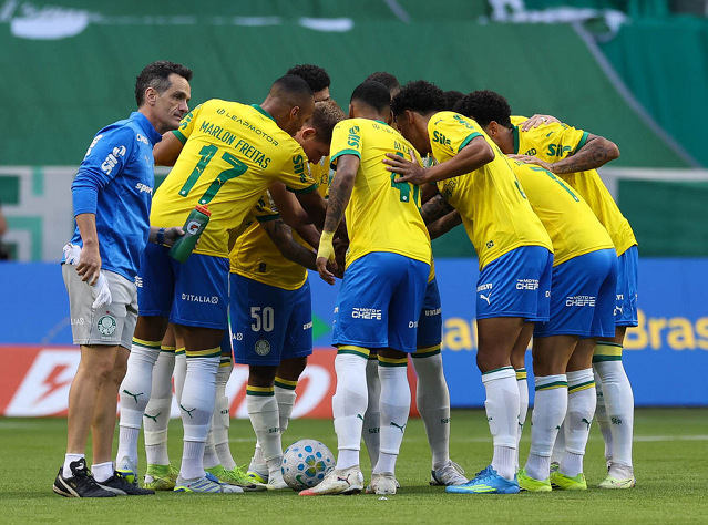 domingo da Rodada 18 do Brasileirão tem tropeço do São Paulo, vitória sofrida do Palmeiras e empate no Mineirão