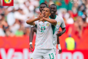 Senegal goleia o Iraque e mantém vivo o sonho de avançar na Copa do Mundo