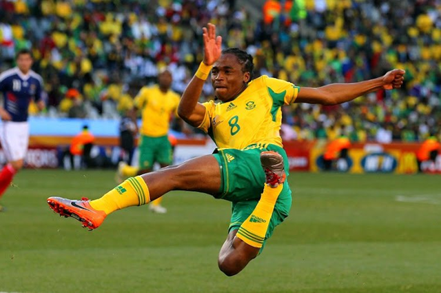 Tshabalala é relembrado 16 anos depois de gol histórico na Copa de 2010