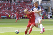 canadá pressiona mas fica no empate contra a bosnia