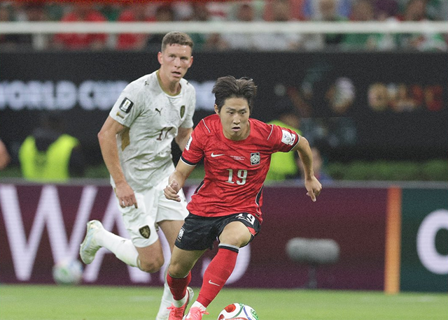 Coreia do Sul vira sobre a República Tcheca na estreia da Copa