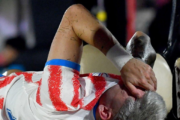 Julio Enciso se machuca, deixa campo e preocupa Paraguai às vésperas da Copa do Mundo