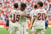 Espanha vence o Uruguai, confirma liderança e elimina a Celeste da Copa do Mundo