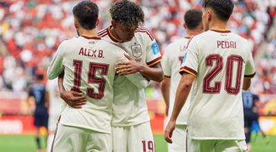 Espanha vence o Uruguai, confirma liderança e elimina a Celeste da Copa do Mundo