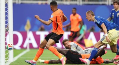 Holanda atropela a Suécia e garante vaga no mata-mata da Copa do Mundo