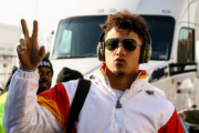 salário de astro da nfl, patrick mahomes, supera US$ 500 milhões nos eua
