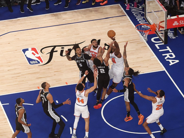 Tapinha milagroso dá virada aos Knicks sobre spurs nas Finais da NBA