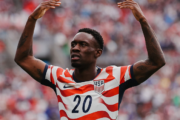 Balogun culpa interferência de Trump por ambiente nos EUA durante a Copa