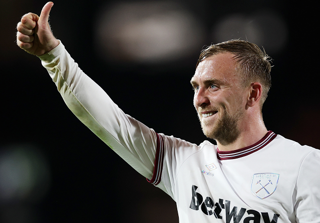 Bowen confirma permanência no West Ham mesmo com rebaixamento