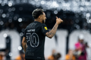 Corinthians, Santos e São Paulo acumulam cinco transfer bans na Fifa