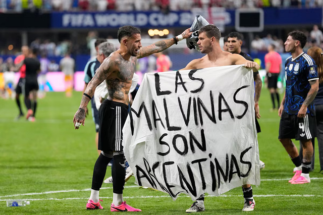 FIFA abre investigação contra a Argentina por faixa sobre as Ilhas Malvinas
