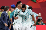 Cristiano Ronaldo decide, Portugal vira sobre a Croácia e garante vaga nas oitavas