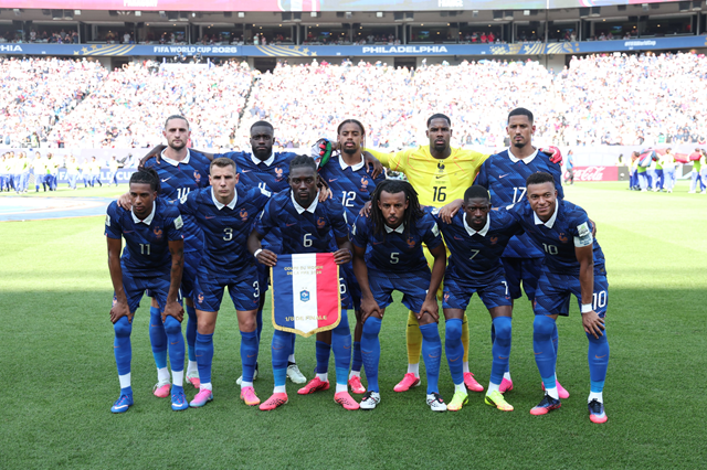 França e Marrocos duelam por vaga na semifinal; veja escalações e transmissão