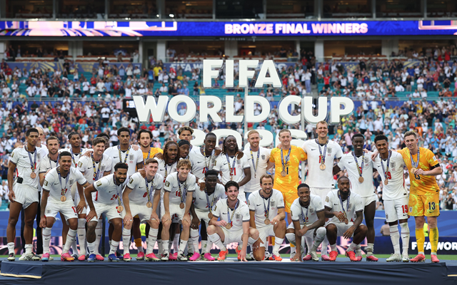 Inglaterra goleia França por 6 a 4 e conquista o terceiro lugar da Copa do Mundo de 2026
