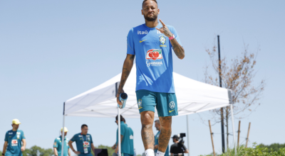 Ancelotti elogia postura de Neymar e garante camisa 10 pronto para 90 minutos