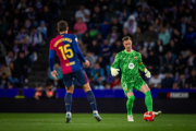 Ter Stegen viaja para Amsterdã e fica perto de acertar com o Ajax