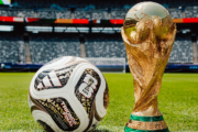 Adidas revela versão dourada da Trionda para a final da Copa do Mundo