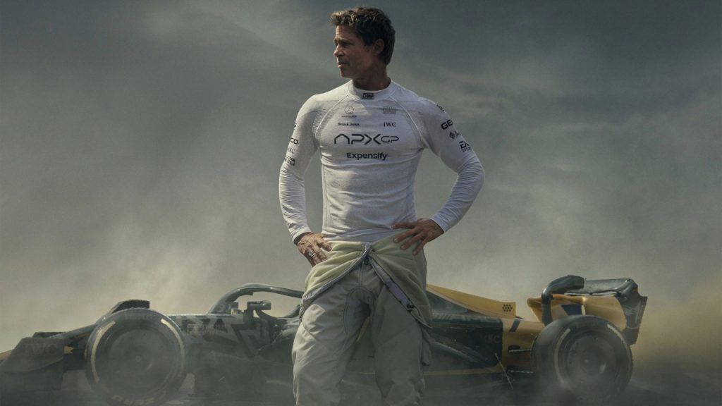 Filme F1 traz balde de pipoca em formato de capacete