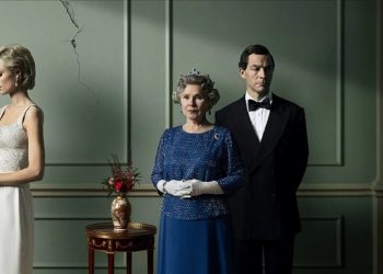 A série que revela os bastidores do trono britânico e faz história na TV mundial