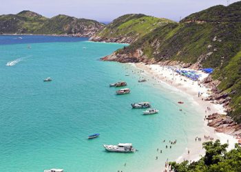 Cidade conhecida como “Caribe Brasileiro” é um paraíso de águas cristalinas que encanta mergulhadores do mundo inteiro