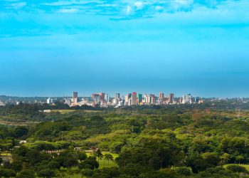 Cidade paranaense fascina com cataratas grandiosas e cultura de três países