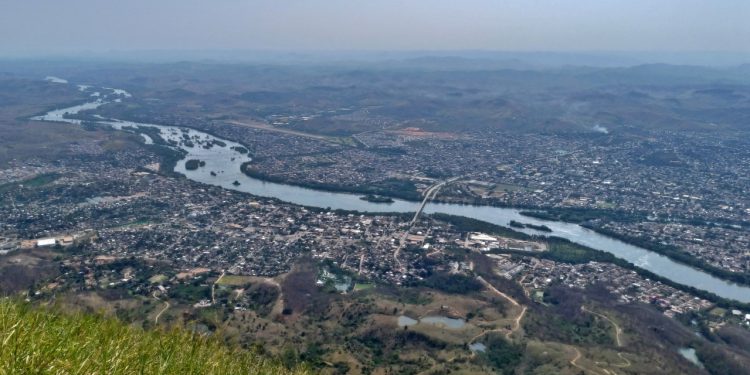 Cidade no interior de Minas Gerais impressiona com boa economia e belezas naturais