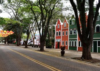 Cidade paulista é a favorita dos turistas com sua cultura holandesa