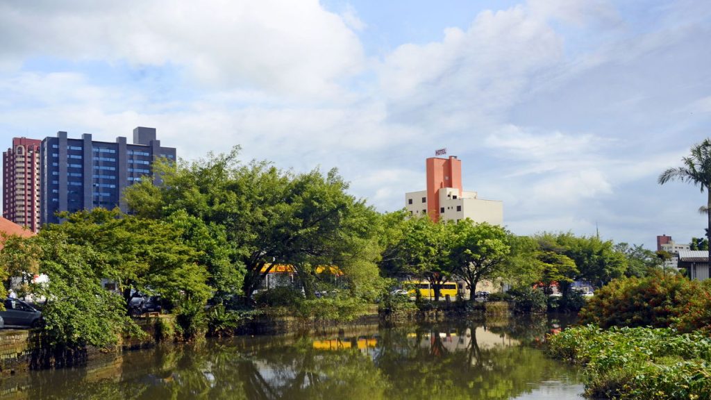 Essa cidade de Santa Catarina, famosa como a Cidade das Flores, se destaca pela beleza natural, festas culturais e pela qualidade de vida que conquistou moradores e turistas de todo o Brasil