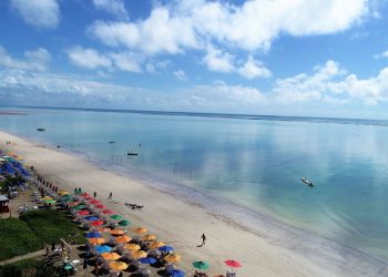 O paraíso das águas cristalinas do Nordeste conhecido como “Caribe Brasileiro” encanta viajantes do mundo inteiro