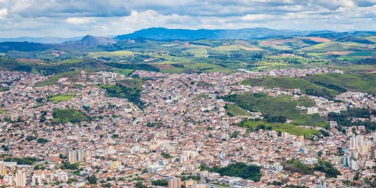 Brasileiros estão se mudando para essa cidade no interior de Minas Gerais, conhecida pelo clima agradável, qualidade de vida e águas termais