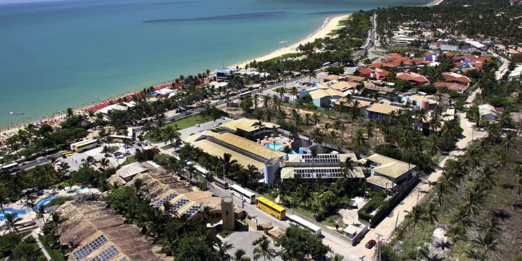 Esse destino da Bahia reúne praias paradisíacas, história do Brasil e festas animadas que atraem turistas o ano inteiro