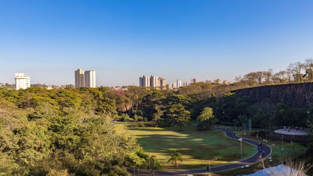 Essa cidade é conhecida como a “Califórnia Brasileira” de São Paulo