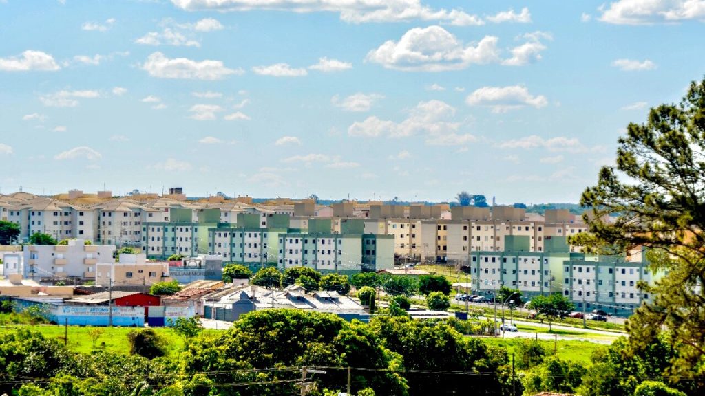 A 4ª melhor cidade do Brasil para viver, saneamento top 5 e maior atacado da América Latina: o interior mineiro que supera capitais