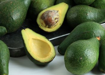 Essa fruta melhora o coração, a digestão e ainda cresce no seu quintal