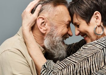 Especialistas revelam o que realmente sustenta um amor duradouro