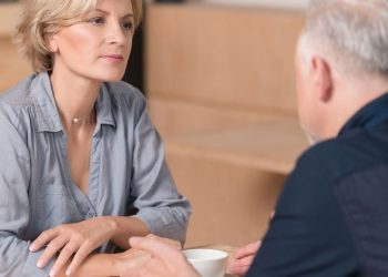 Psicologia explica o que está por trás de quem se cala em discussões