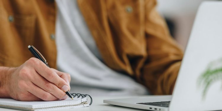 Cursos gratuitos em Teresina oferecem 510 vagas em áreas promissoras