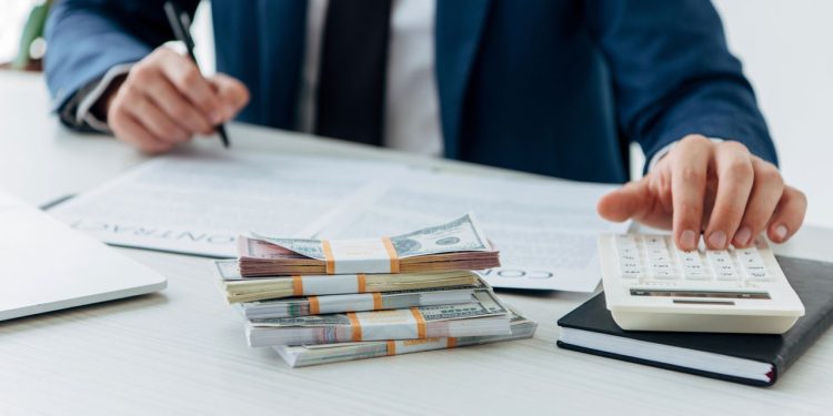 Entenda sua mente e transforme sua relação com o dinheiro