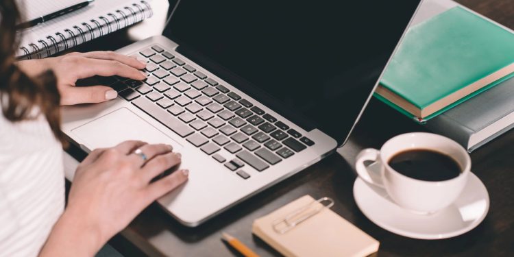 IFSP abre 120 vagas em curso gratuito de Inglês EaD